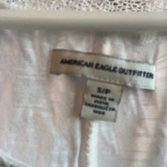 4/$30. American Eagle White Lace Top - Picture 4 of 4